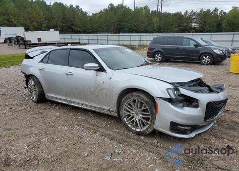 2021 Chrysler 300 S z USA, uszkodzony, nr VIN 2C3CCABT8MH537495